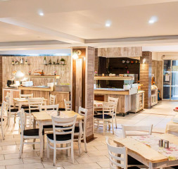 Restaurant_1.jpg