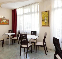 Restaurant_1.jpg