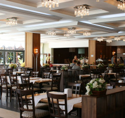 Restaurant_1.jpg