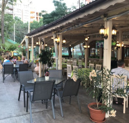 Restaurant_1.jpg