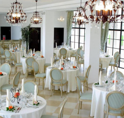 Restaurant_1.jpg