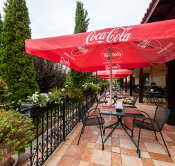 Restaurant_1.jpg