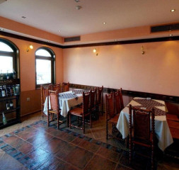 Restaurant_1.jpg