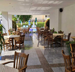 Restaurant_1.jpg