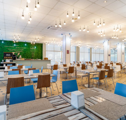 Restaurant.jpg