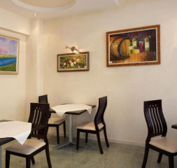 Restaurant_2.jpg