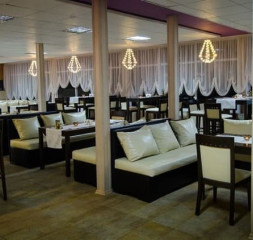 Restaurant_2.jpg
