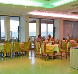 Restaurant_2.jpg