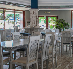 Restaurant_2.jpg