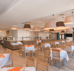 Restaurant_2.jpg