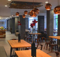 Restaurant_3.jpg