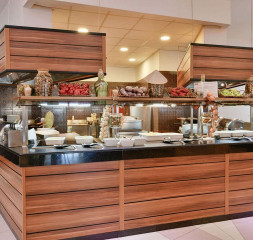 Restaurant_3.jpg
