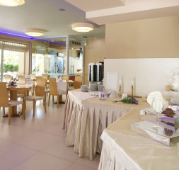 Restaurant_3.jpg