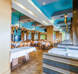 Restaurant_3.jpg