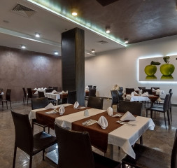 Restaurant_3.jpg