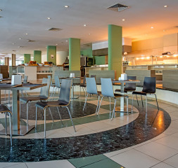 Restaurant_3.jpg