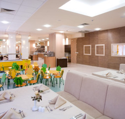 Restaurant_3.jpg