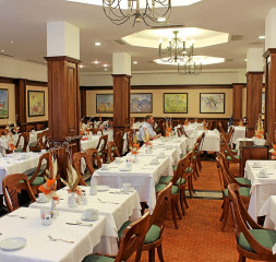 Restaurant_3.jpg