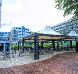 Restaurant_3.jpg