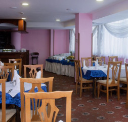 Restaurant_4.jpg