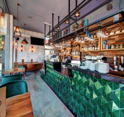 Restaurant_4.jpg