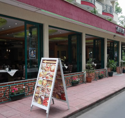 Restaurant_4.jpg