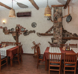Restaurant_4.jpg