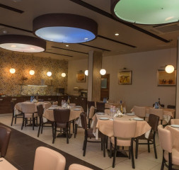 Restaurant_4.jpg