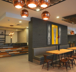 Restaurant_4.jpg