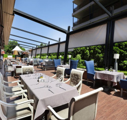 Restaurant_4.jpg