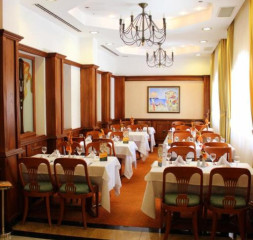 Restaurant.jpg