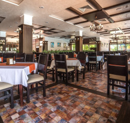 Restaurant.jpg