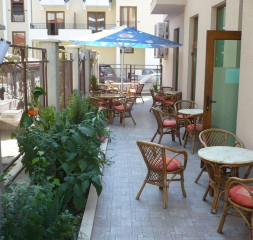 Restaurant_5.jpg