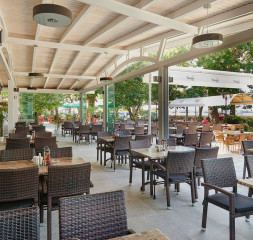Restaurant_5.jpg