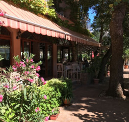 Restaurant_5.jpg