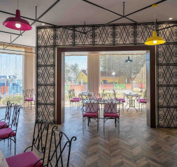 Restaurant_5.jpg