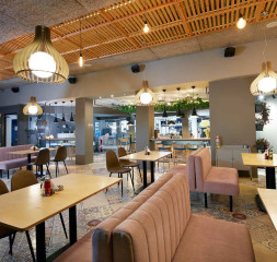 Restaurant_5.jpg