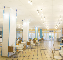 Restaurant_6.jpg