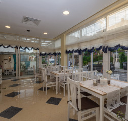 Restaurant_6.jpg