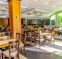 Restaurant_6.jpg