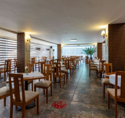 Restaurant_6.jpg