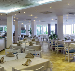 Restaurant.jpg