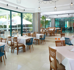 Restaurant_7.jpg