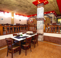 Restaurant_7.jpg
