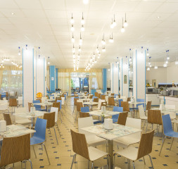 Restaurant_7.jpg