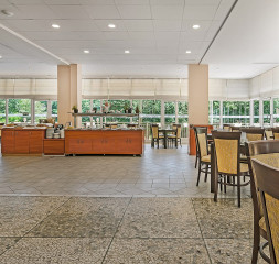 Restaurant.jpg