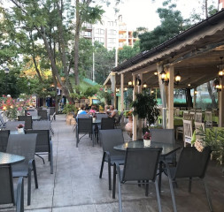 Restaurant_8.jpg