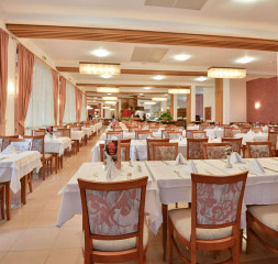 Restaurant_8.jpg