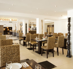 Restaurant.jpg