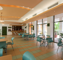Restaurant_A_La_Cart_11.jpg
